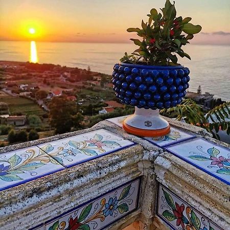 Gira Vota E Furria Villa Santo Stefano di Camastra Ngoại thất bức ảnh